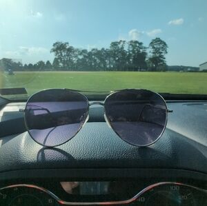 Stylish Aviator Sunglasses